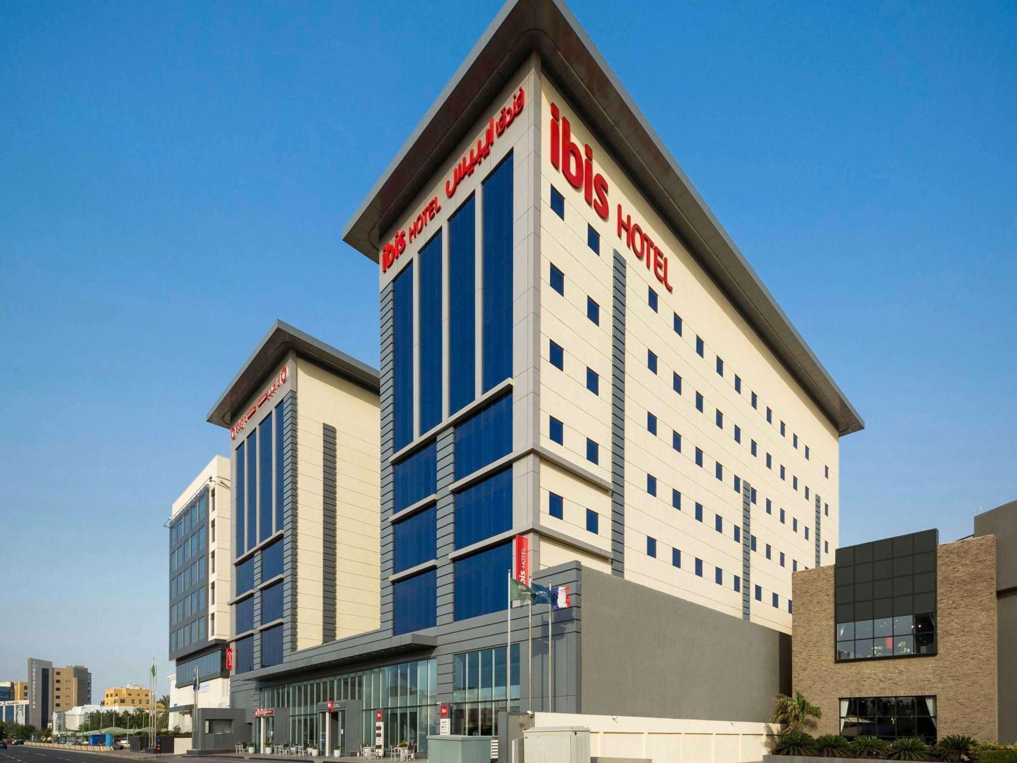 Ibis Jeddah Malik Road Hotel Exterior foto