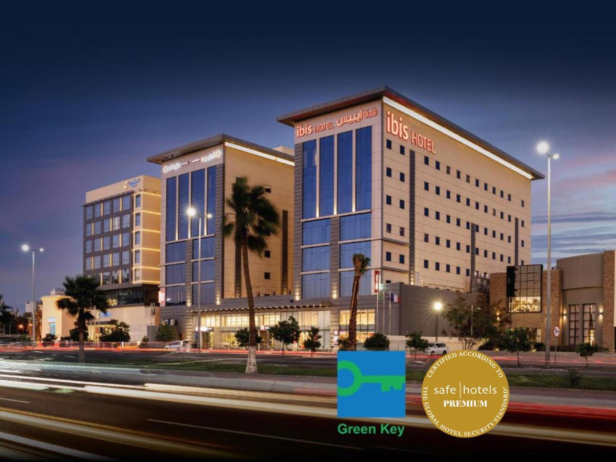 Ibis Jeddah Malik Road Hotel Exterior foto
